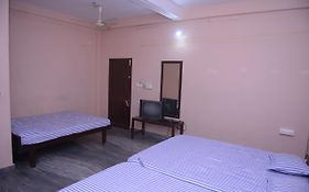 Ppg Tourist Home Chottanikkara 2*